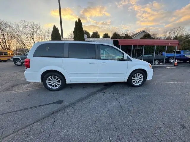 2015 Dodge Grand Caravan SXT's photo