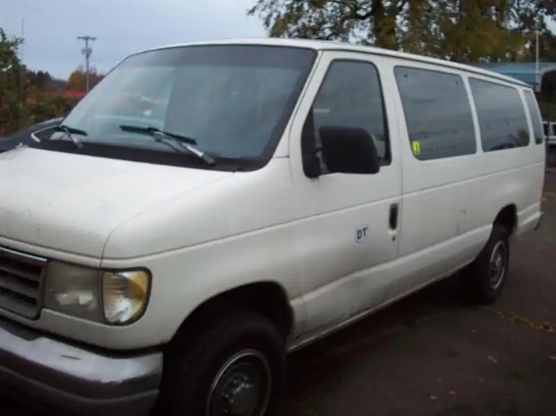 1992 Ford E-Series's photo