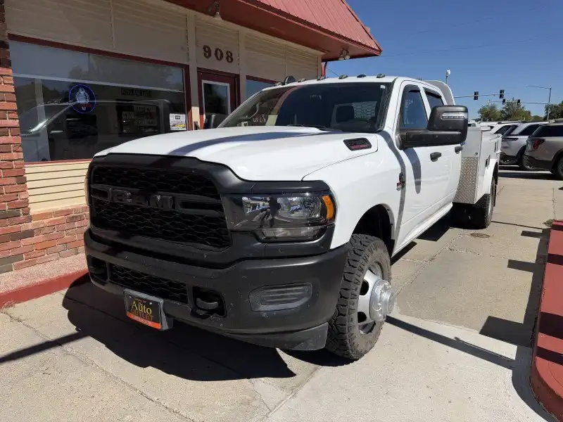 2024 RAM 3500 Tradesman 4WD Crew Cab LWB's photo