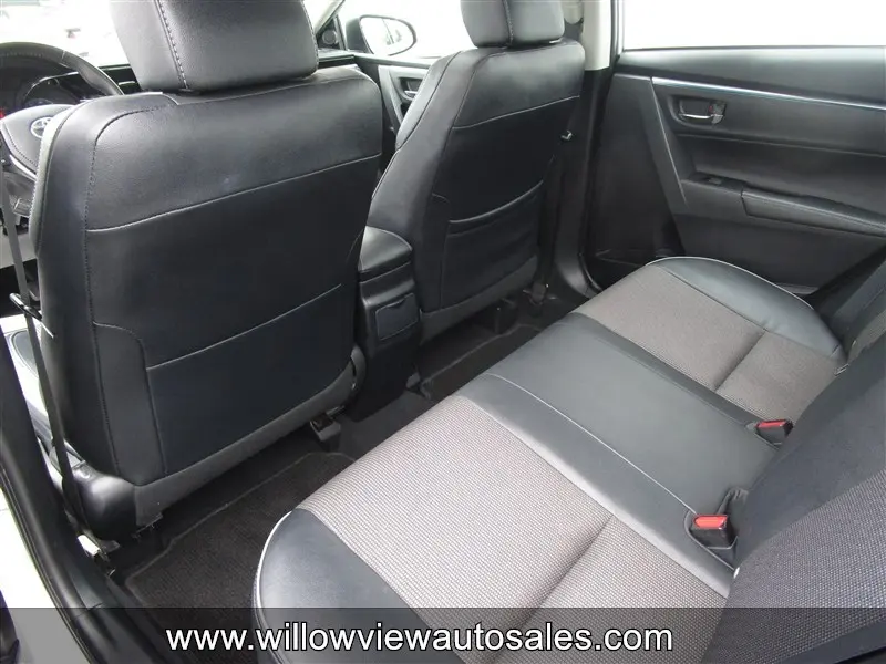 2014 Toyota Corolla S Plus AT photo 5