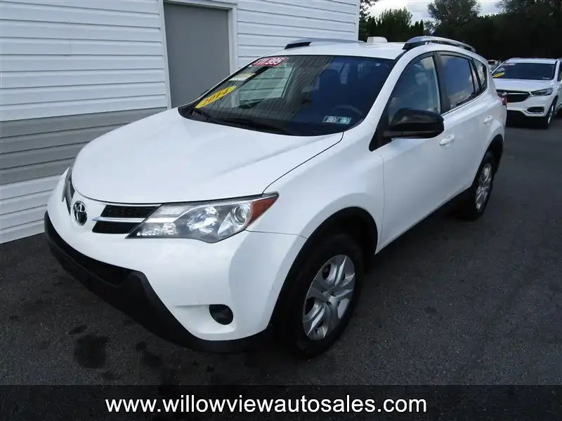 2014 Toyota RAV4 LE AWD's photo
