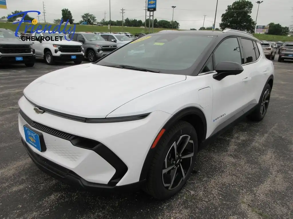 2026 Chevrolet Equinox EV 2LT eAWD's photo