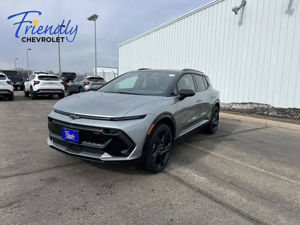 2026 Chevrolet Equinox EV RS eAWD's photo