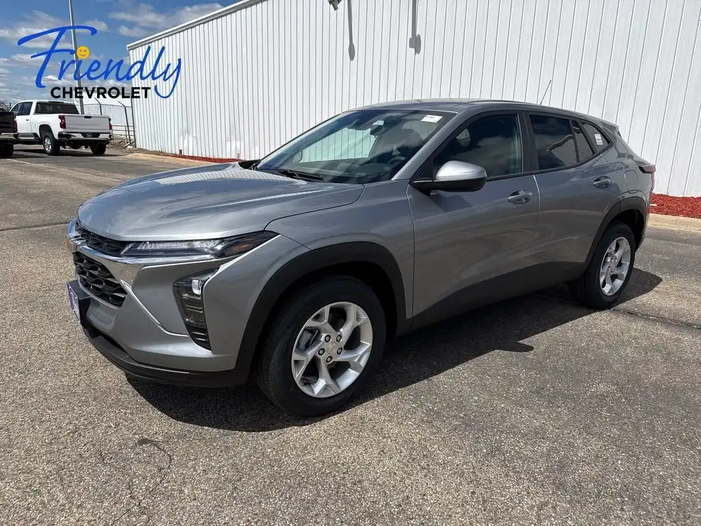 2026 Chevrolet Trax LS's photo