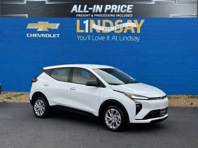 2027 Chevrolet Bolt EV LT Auto's photo