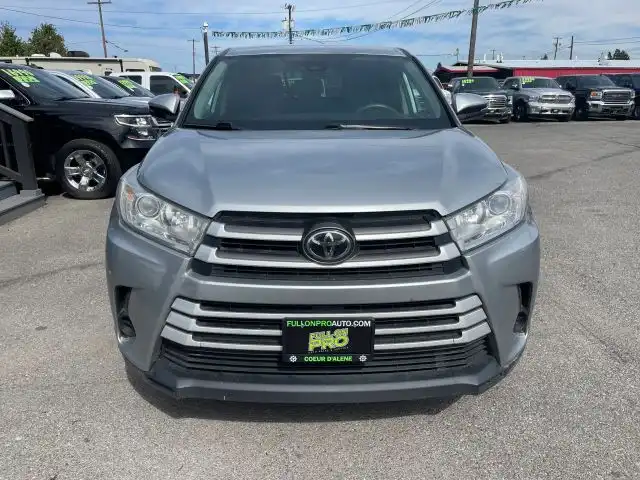 2019 Toyota Highlander LE 4WD V6's photo