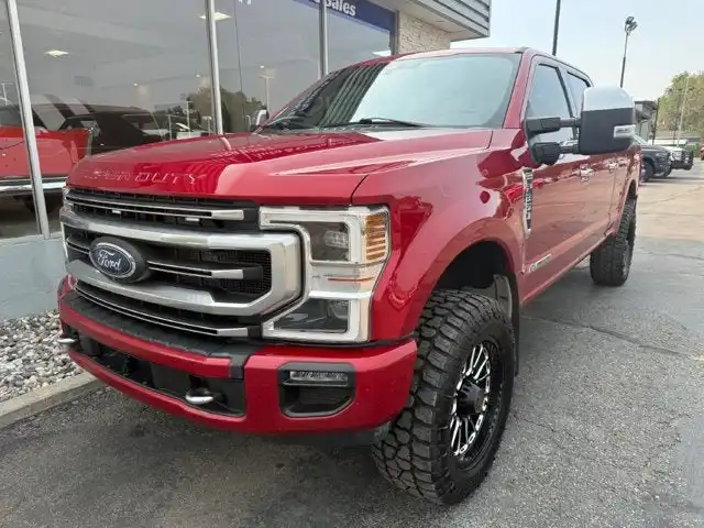 2021 Ford F-350 Platinum 4WD Crew Cab SRW 160 in's photo