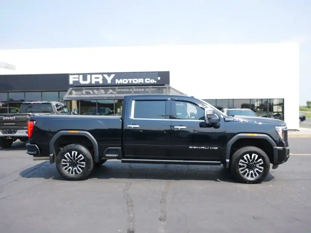 2024 GMC Sierra 4WD Crew Cab Long Box Denali Ultimate's photo