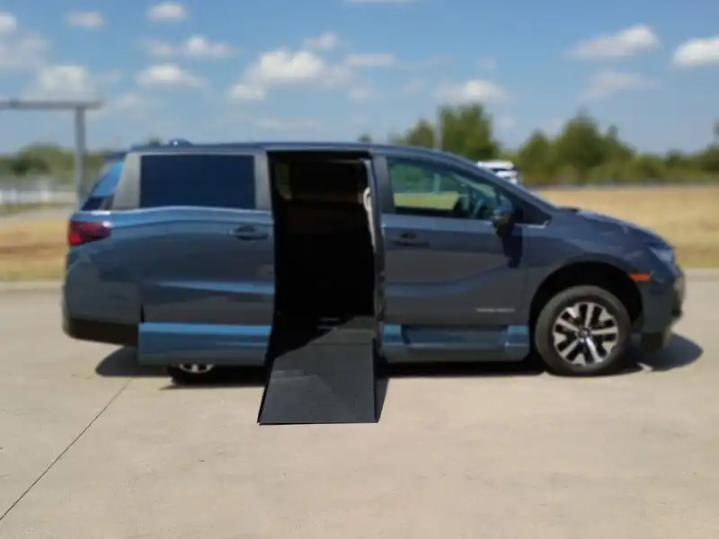 2026 Honda Odyssey EX-L's photo