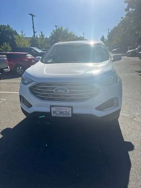 2020 Ford Edge SEL's photo