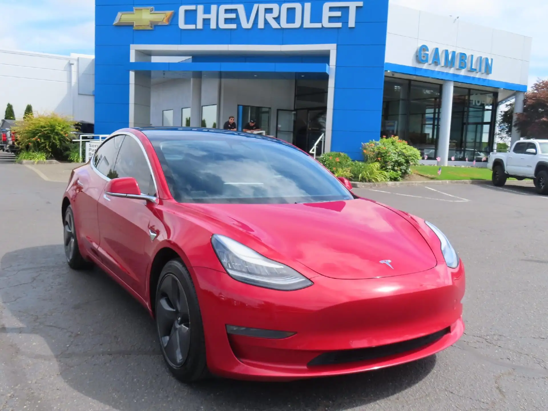 2019 Tesla Model 3 Standard Range Plus photo 1