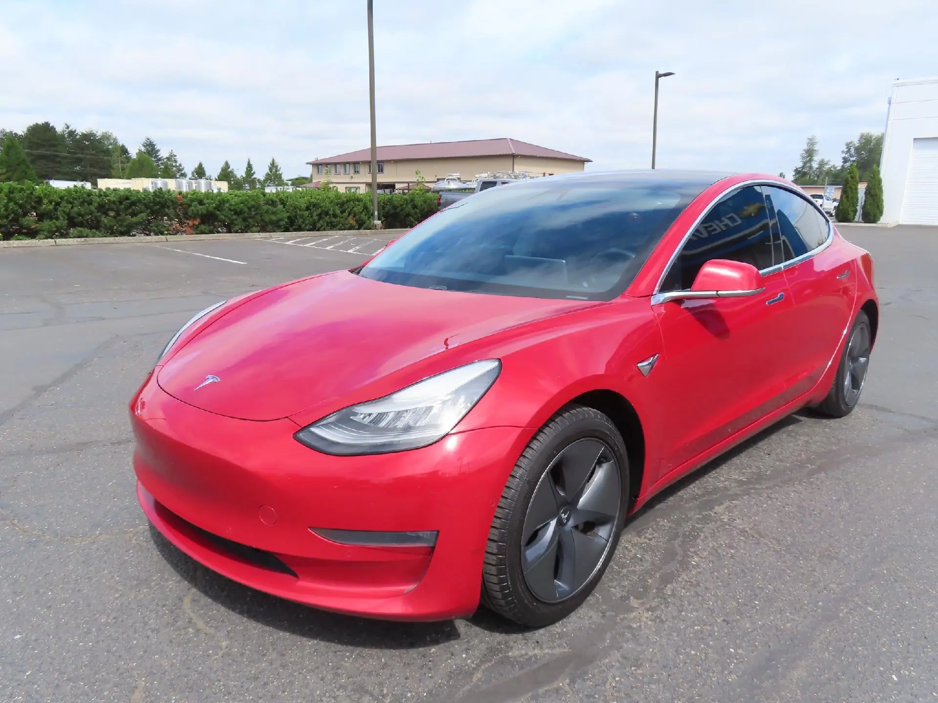 2019 Tesla Model 3 Standard Range Plus photo 3