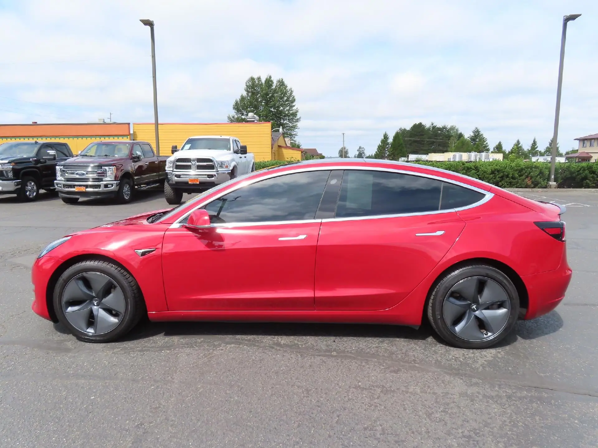 2019 Tesla Model 3 Standard Range Plus photo 4