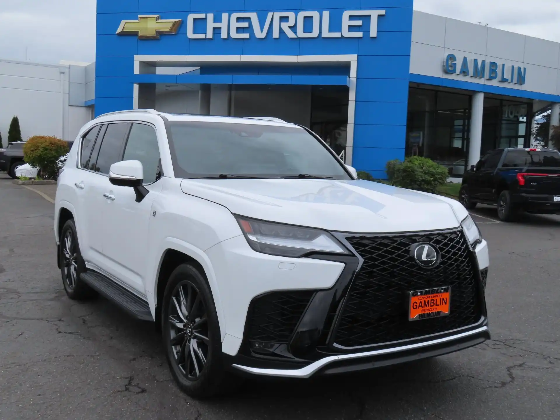 2023 Lexus LX 600 600 F Sport's photo