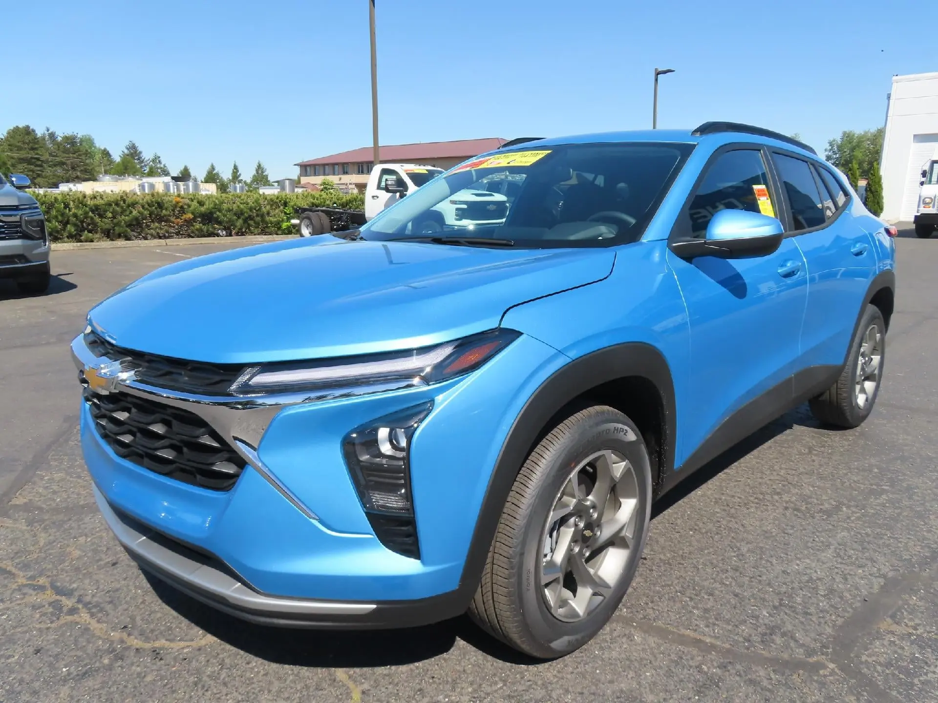 2026 Chevrolet Trax LT photo 3