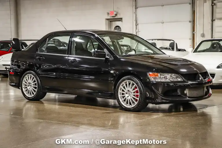 2003 Mitsubishi Lancer Evolution's photo