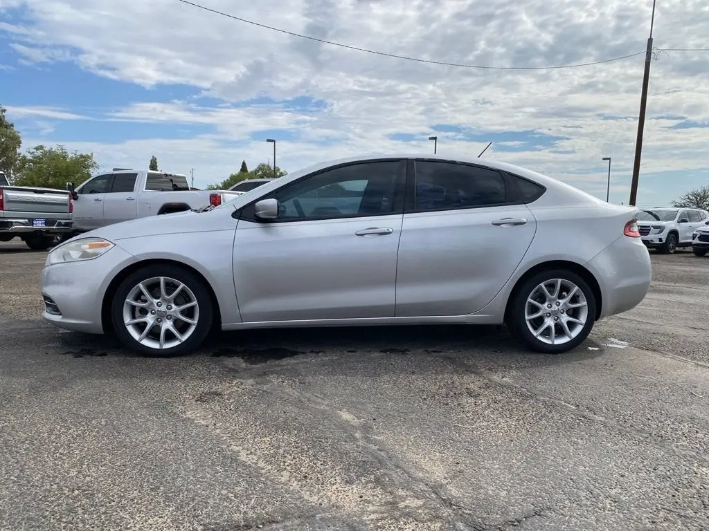 2013 Dodge Dart 2.0 SXT photo 3