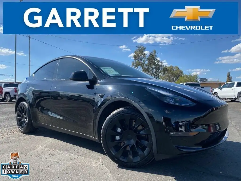 2023 Tesla Model Y Long Range Dual Motor All-Wheel Drive's photo