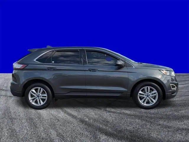 2016 Ford Edge SEL photo 3