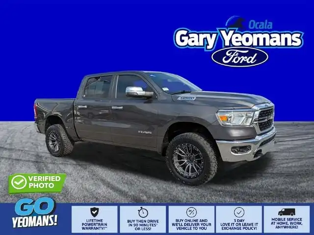 2024 RAM 1500 Big Horn/Lone Star 4x4 Crew Cab 5'7's photo