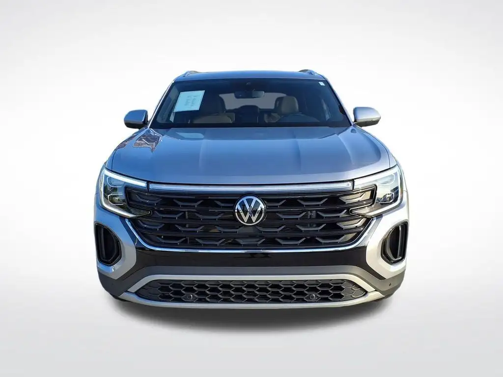 2024 Volkswagen Atlas Cross Sport 2.0T SE w/Tech's photo
