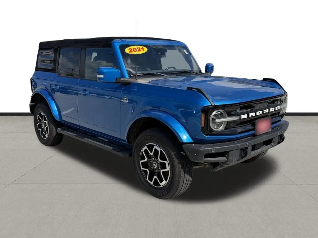 2021 Ford Bronco Outer Banks Advanced 4x4 photo 3