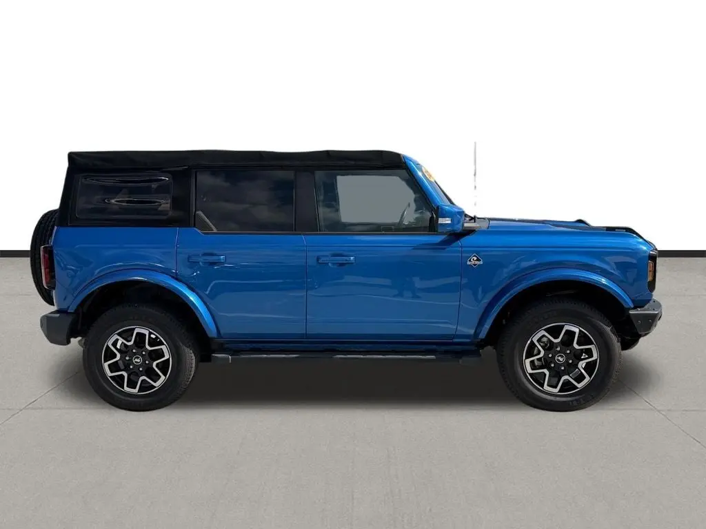 2021 Ford Bronco Outer Banks Advanced 4x4 photo 4