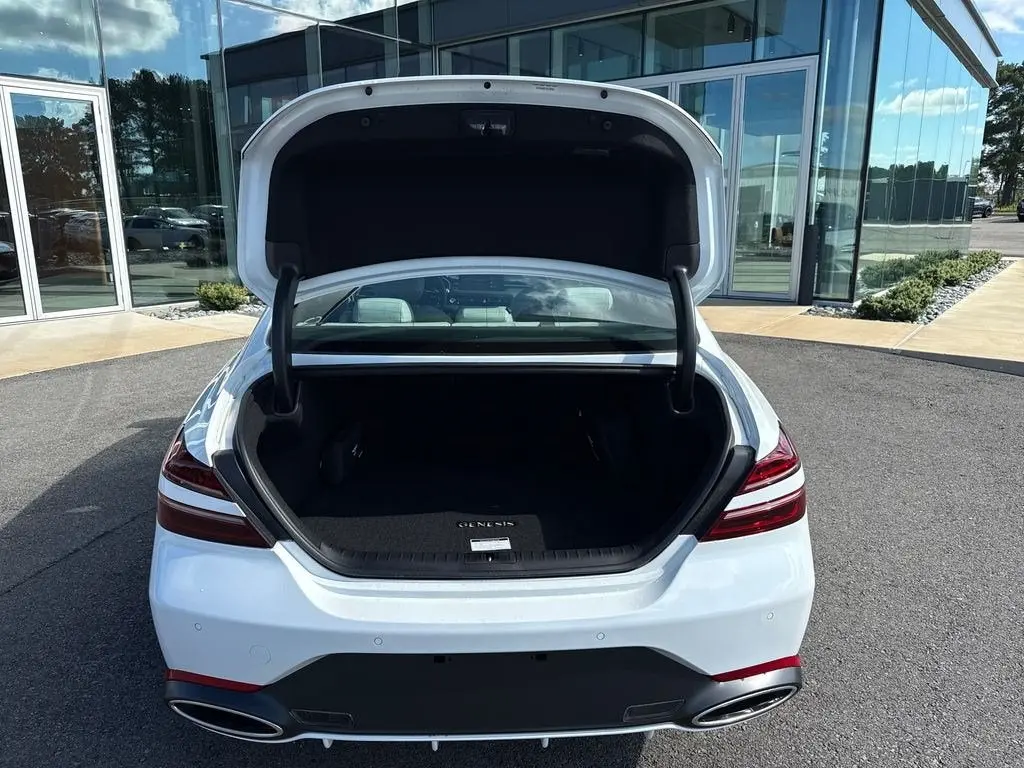 2026 Genesis G70 3.3T Sport Prestige RWD photo 5