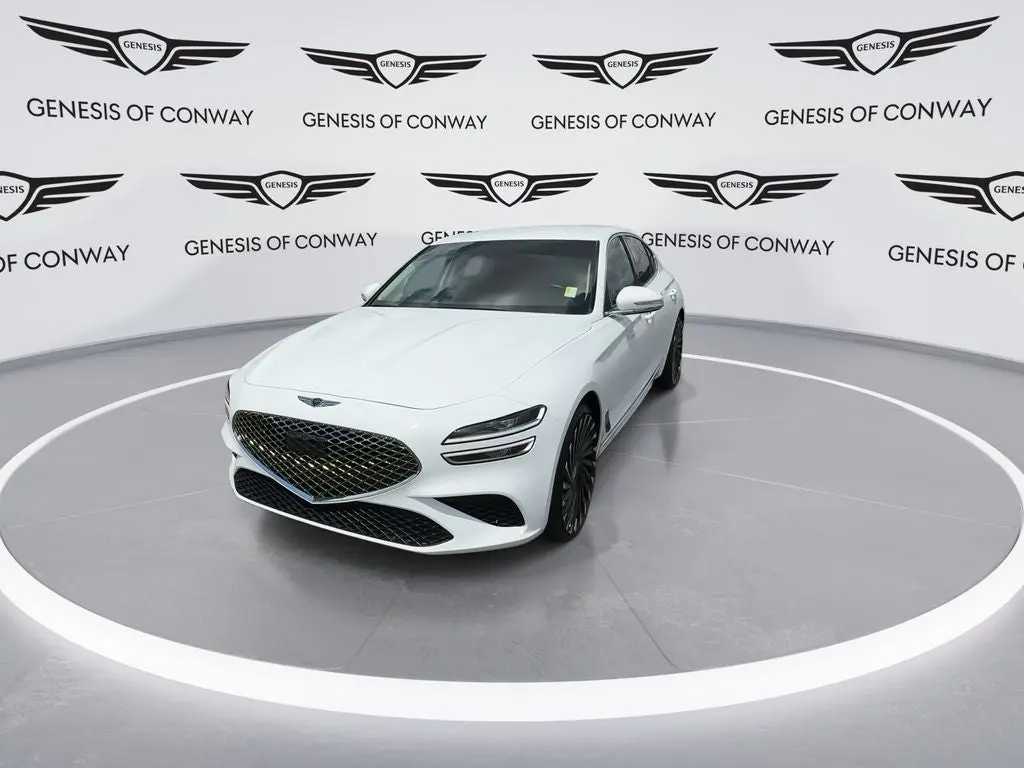 2025 Genesis G70 2.5T Standard photo 3