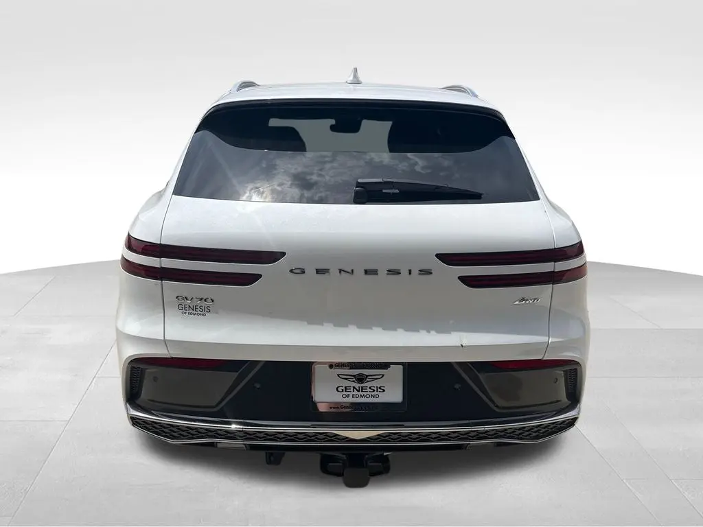 2026 Genesis GV70 2.5T Advanced AWD photo 4