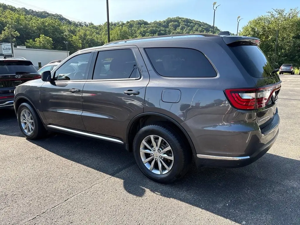 2017 Dodge Durango SXT Plus AWD photo 3