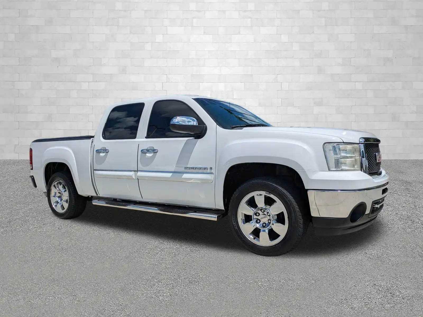 2009 GMC Sierra 2WD Crew Cab SLE SWB's photo