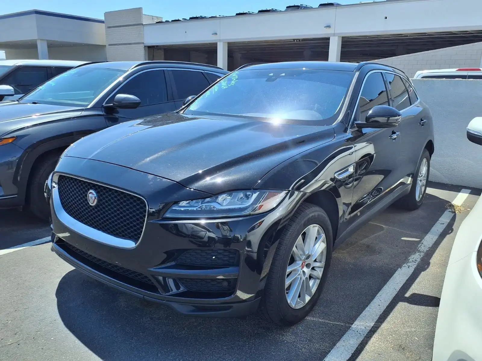 2017 Jaguar F-PACE 35t Prestige AWD's photo