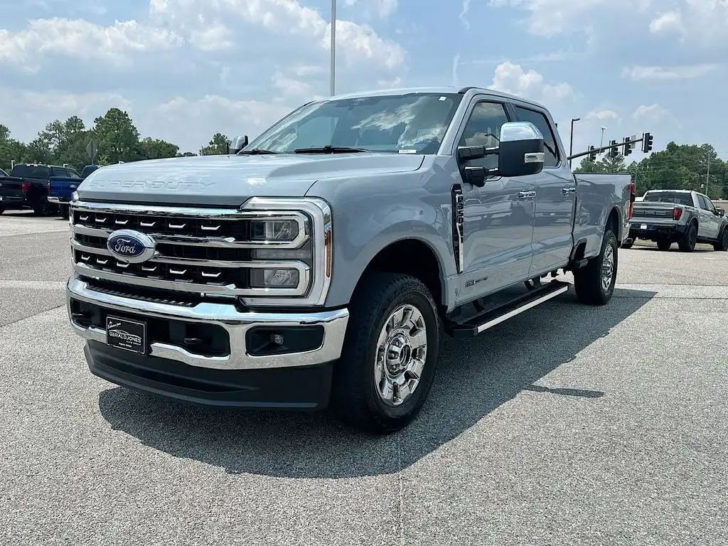 2025 Ford F-350 Lariat 4x4 Crew Cab 8' Box SRW's photo