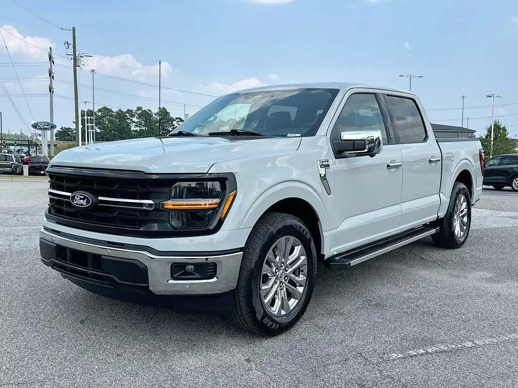 2024 Ford F-150 XLT SuperCrew 5-1/2 Box's photo
