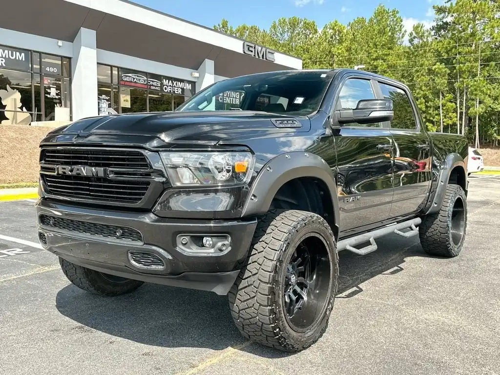 2021 RAM 1500 Big Horn/Lone Star 4WD Crew Cab 5'7's photo