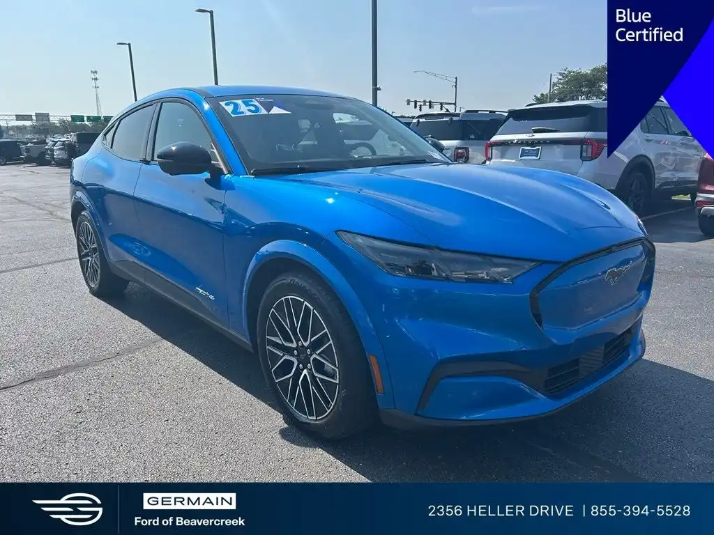 2025 Ford Mustang-Mach-e Premium's photo