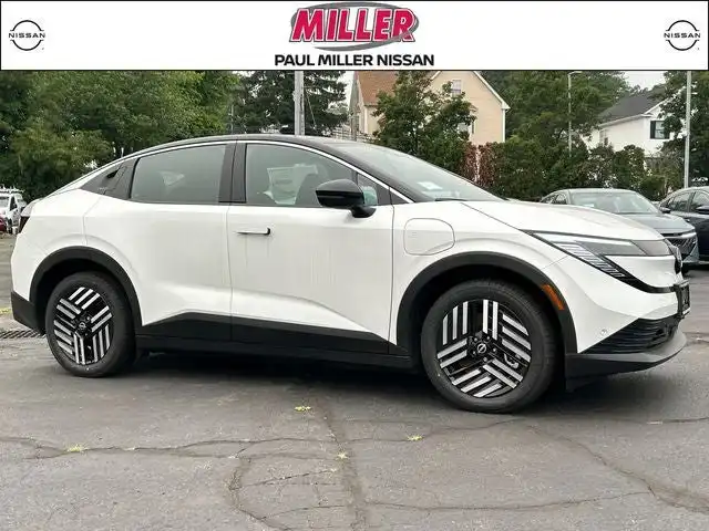 2026 Nissan Leaf SV+'s photo
