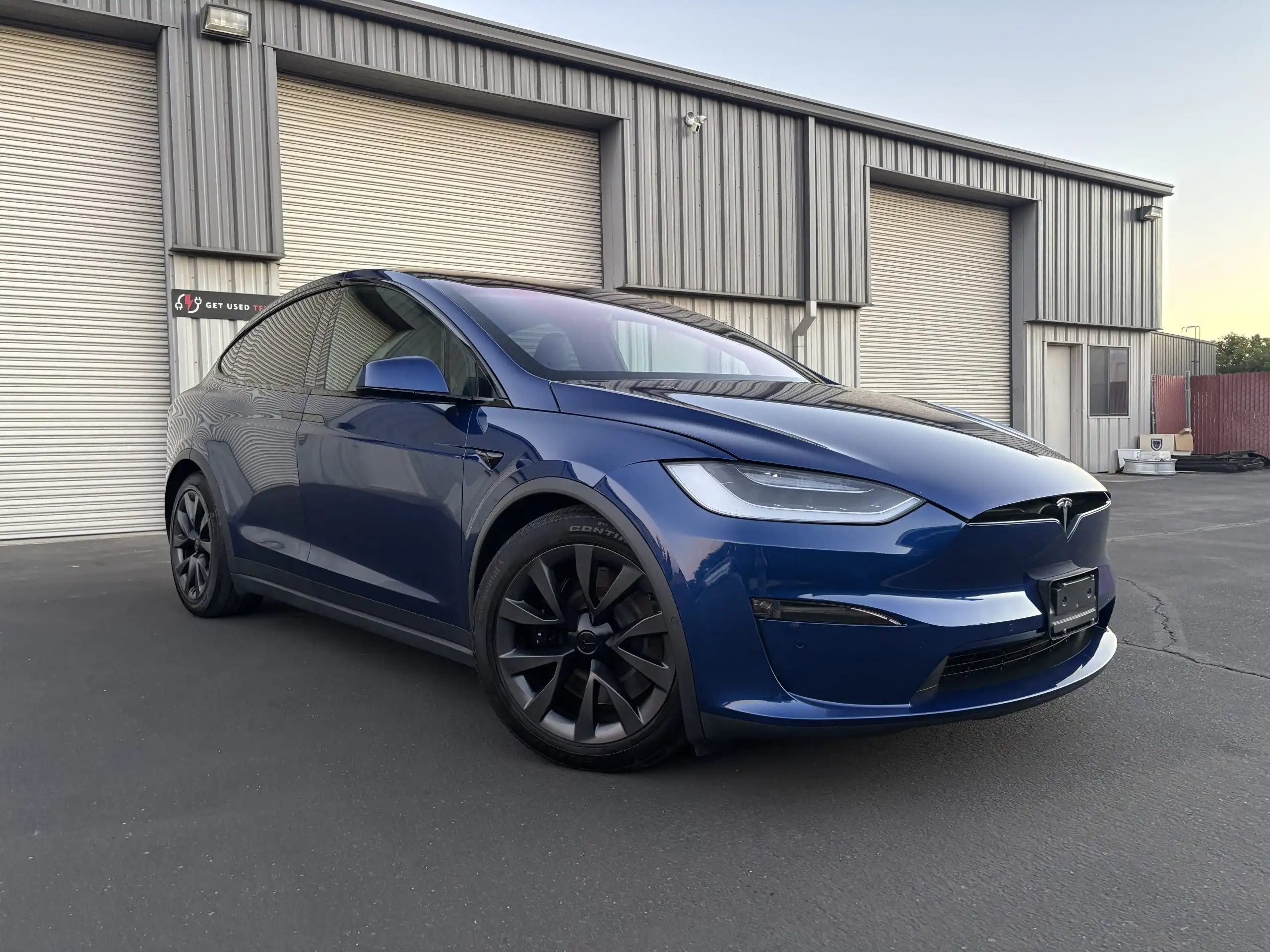 2022 Tesla Model X Long Range's photo