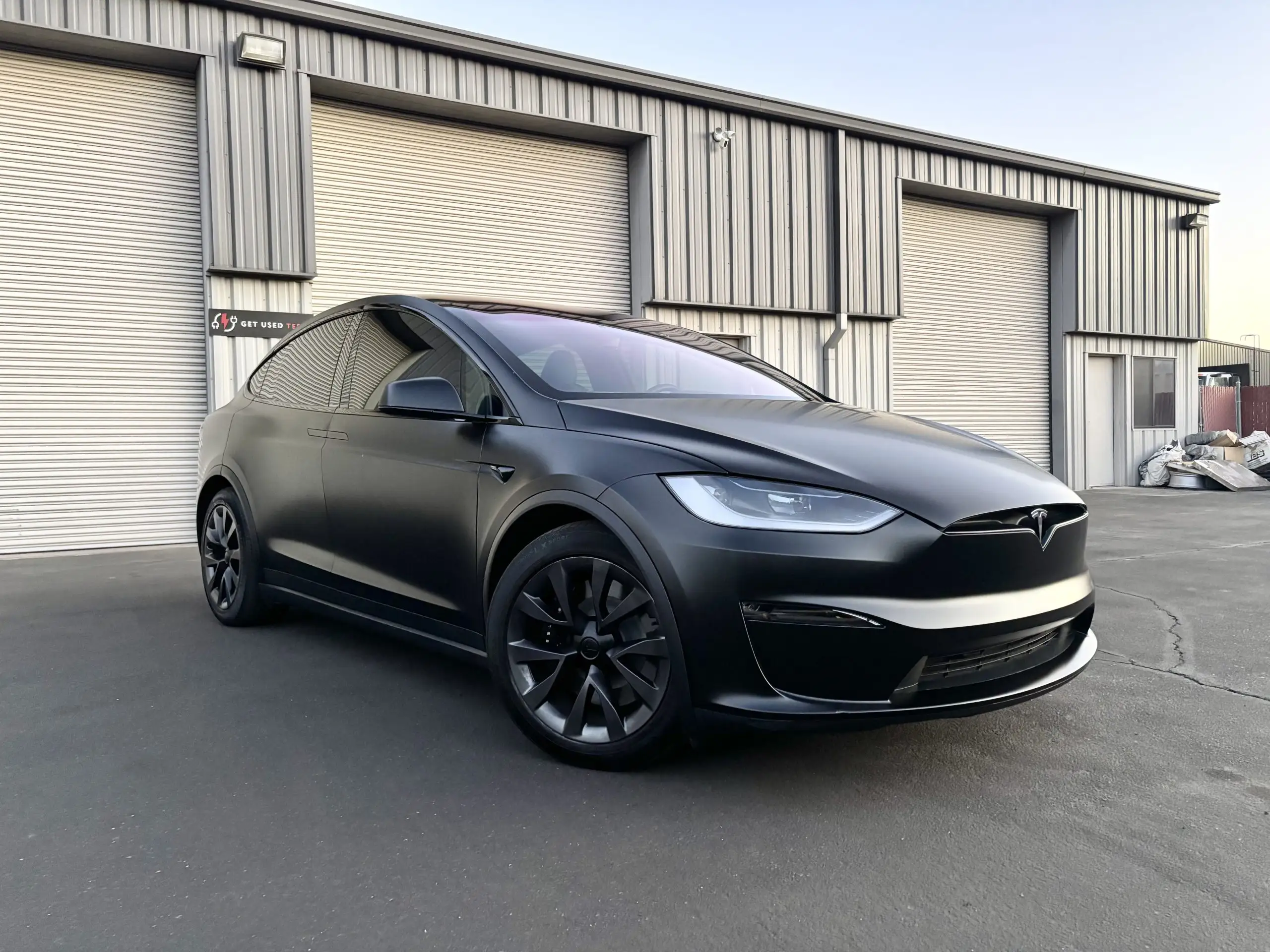 2023 Tesla Model X Long Range photo 1