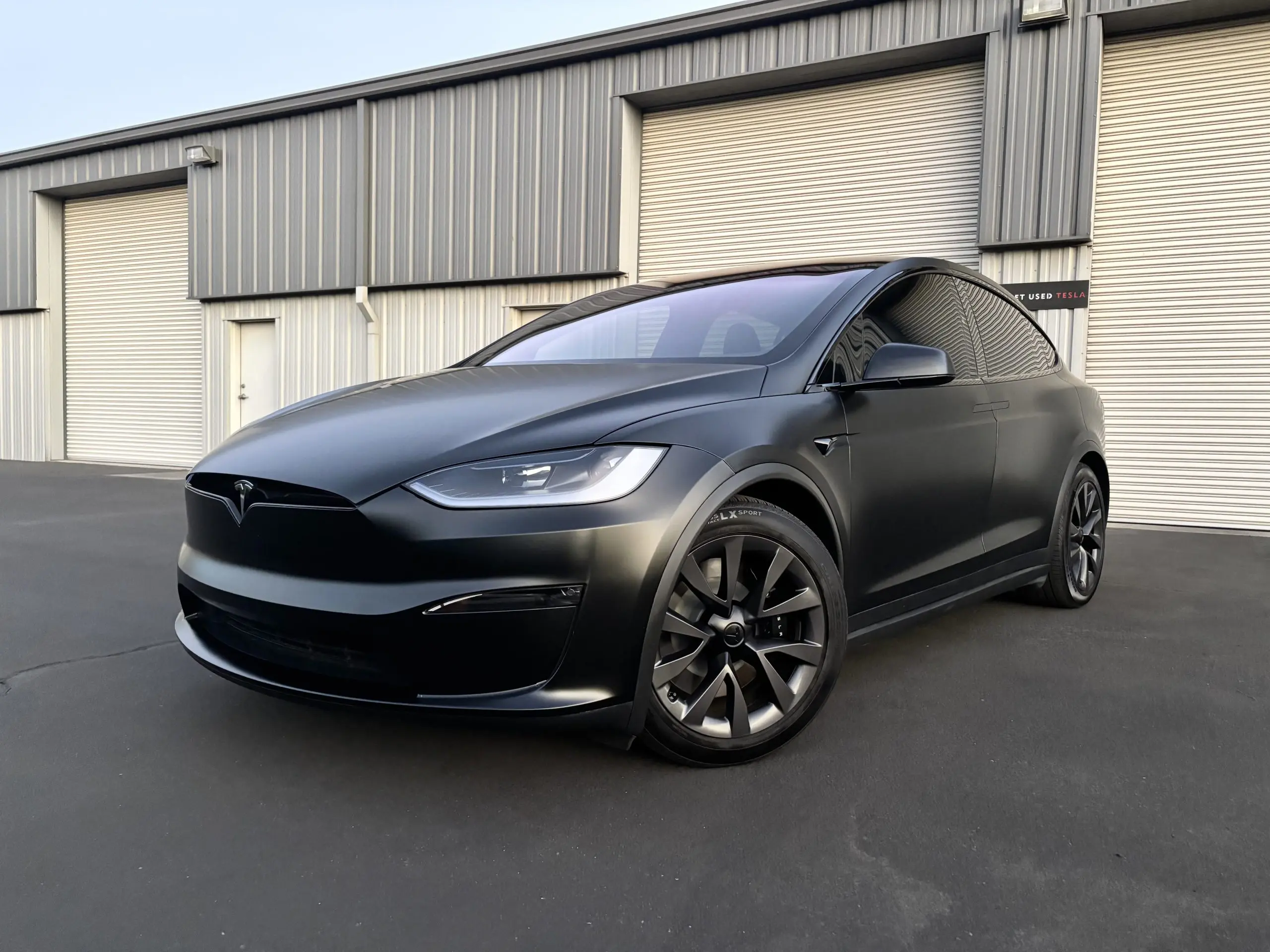 2023 Tesla Model X Long Range photo 5