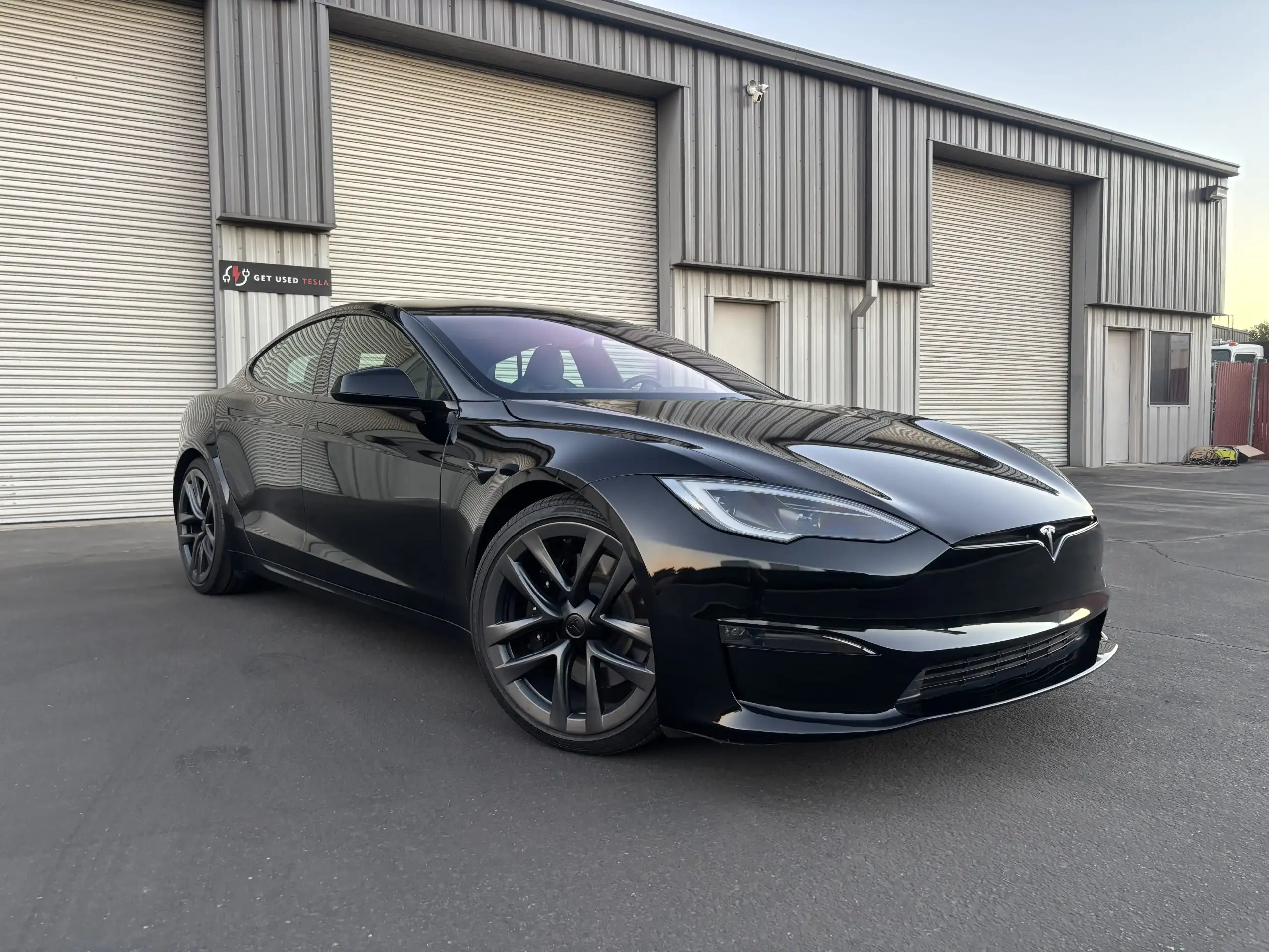 2023 Tesla Model S's photo