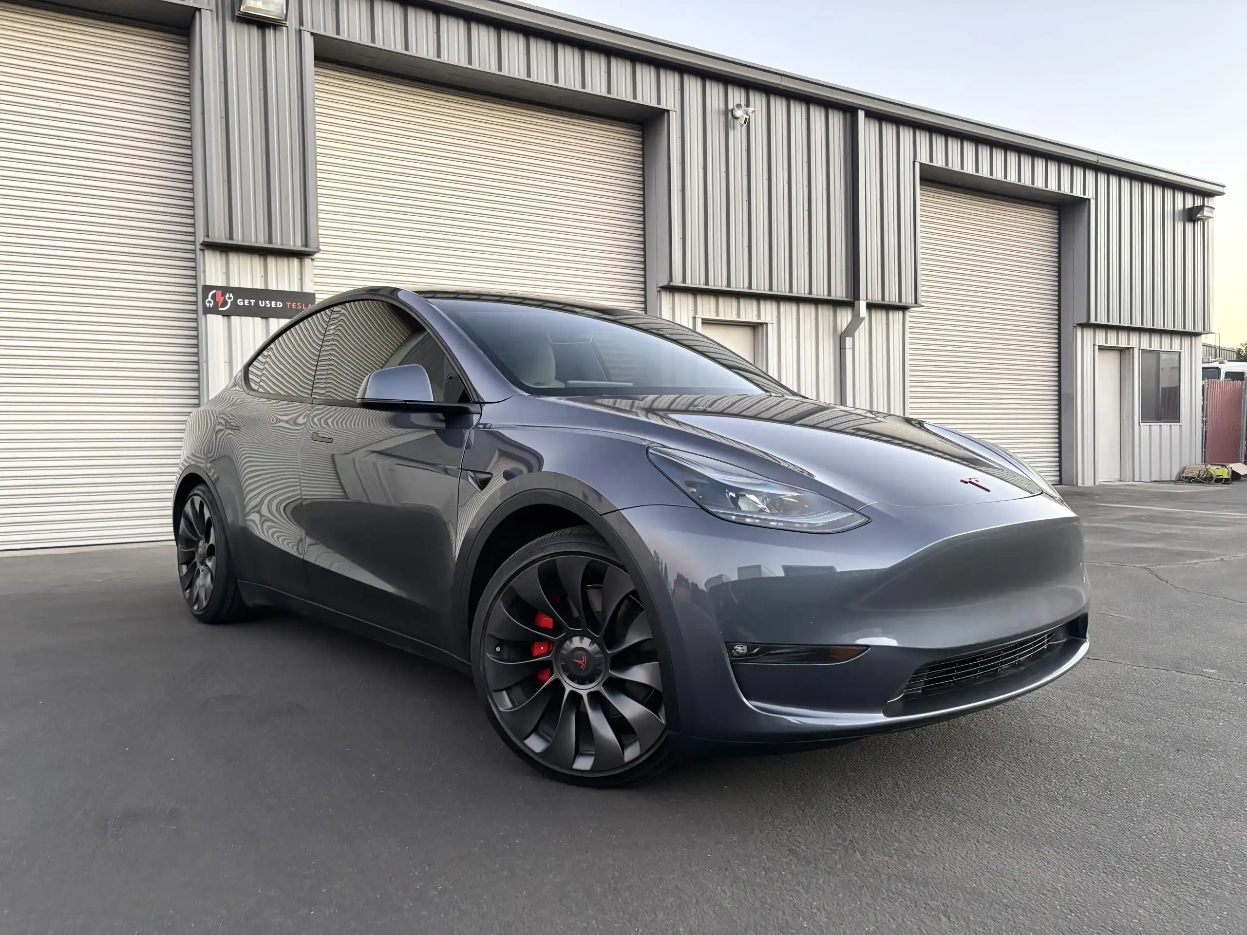 2023 Tesla Model Y Performance Dual Motor All-Wheel Drive's photo