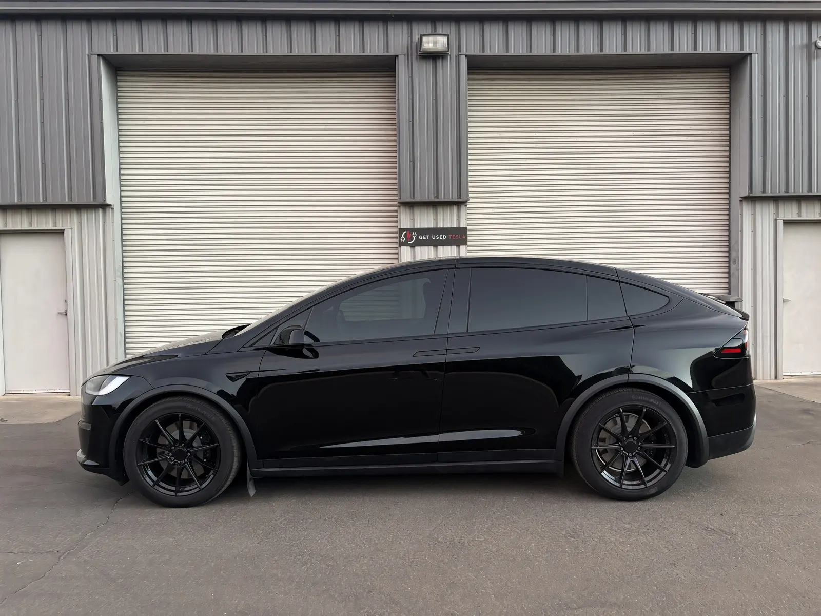2023 Tesla Model X Long Range photo 4