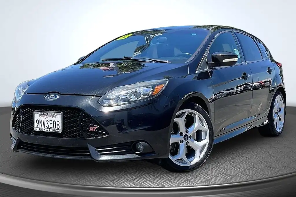 2013 Ford Focus 5 Door Hatch ST's photo