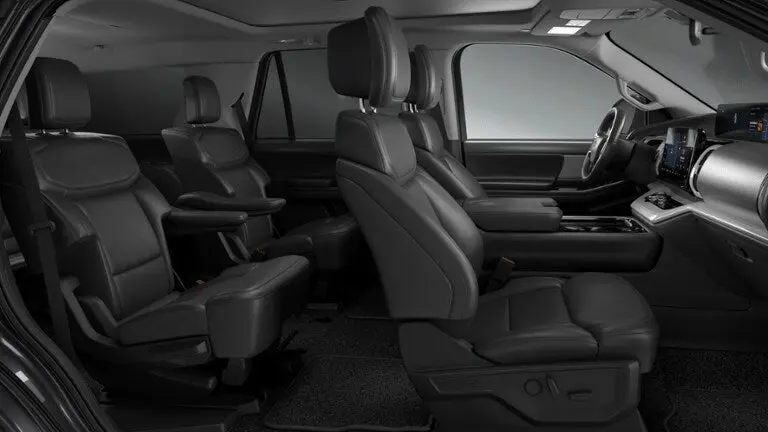 2027 Ford Expedition Active photo 5
