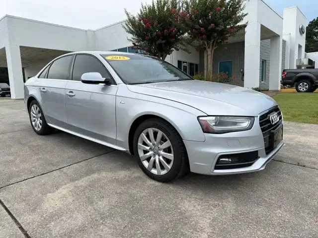 2015 Audi A4 2.0T FWD multitronic Premium's photo