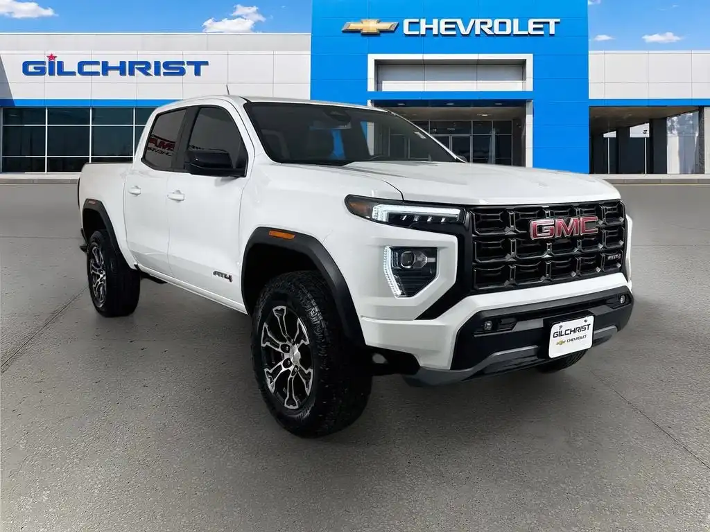 2024 GMC Canyon AT4 4WD Crew Cab Short Box's photo