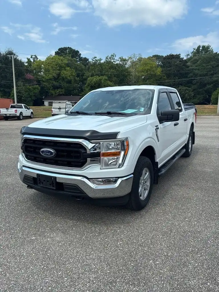 2021 Ford F-150 XLT 4x4 SuperCrew 145 in's photo