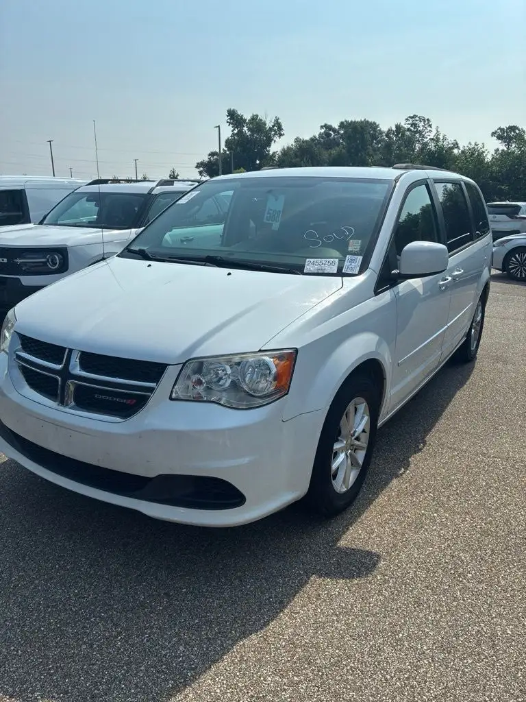 2016 Dodge Grand Caravan SXT photo 1